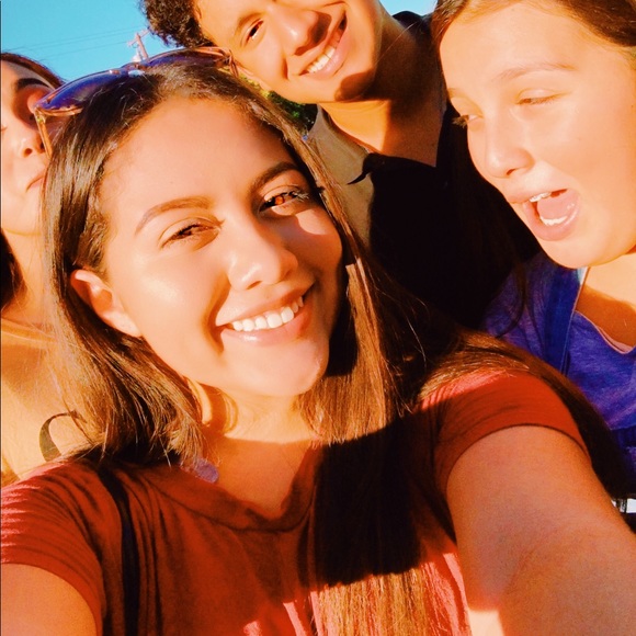 Meet your Posher, Serena - Picture 1 of 1